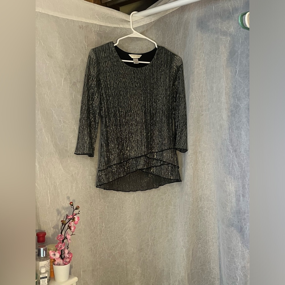 !Shimmery! Christopher & Banks Black and Silver 3/4 Sleeve